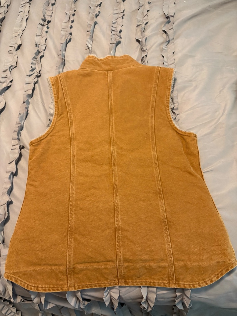 Women's Carhartt Vest - Picture 2 of 3